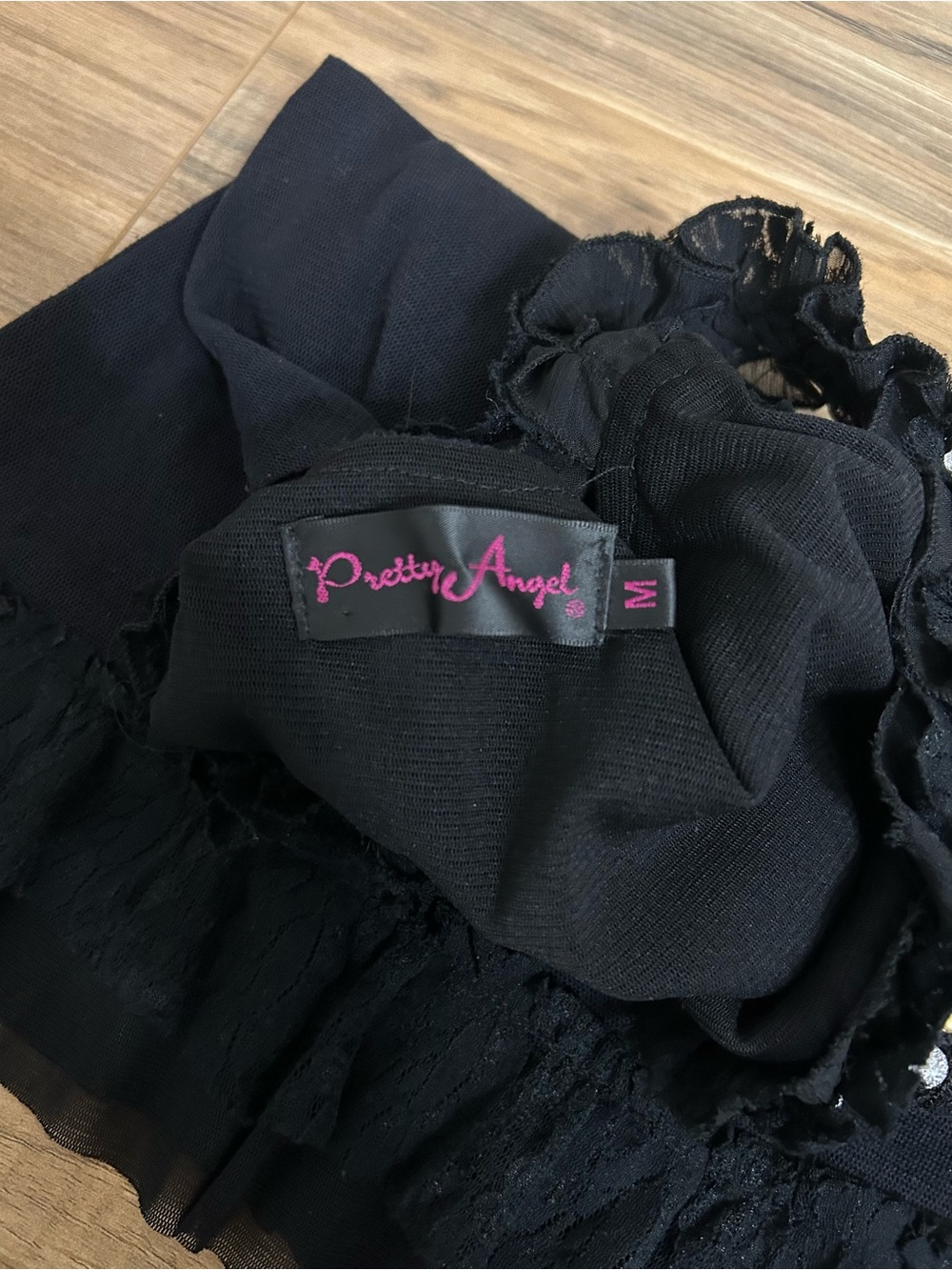Y2K Pretty Angel Black Embellished Ruffle Tank Top - Picture 4 of 4